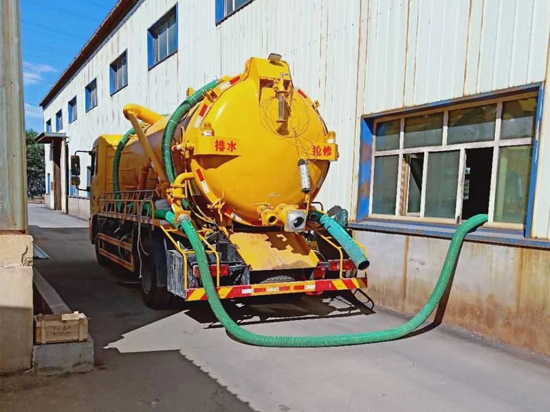 大兴厂区化粪池清理