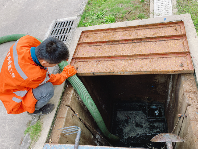 大兴抽化粪池